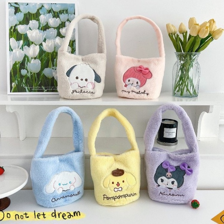 2024 Fashion Plush Lunch Box Shopping Bag Melody Kuromi Kawaii Doll PCrossbody Shoulder Bag Kawaii Kuromi Plush Cartoon Handbag