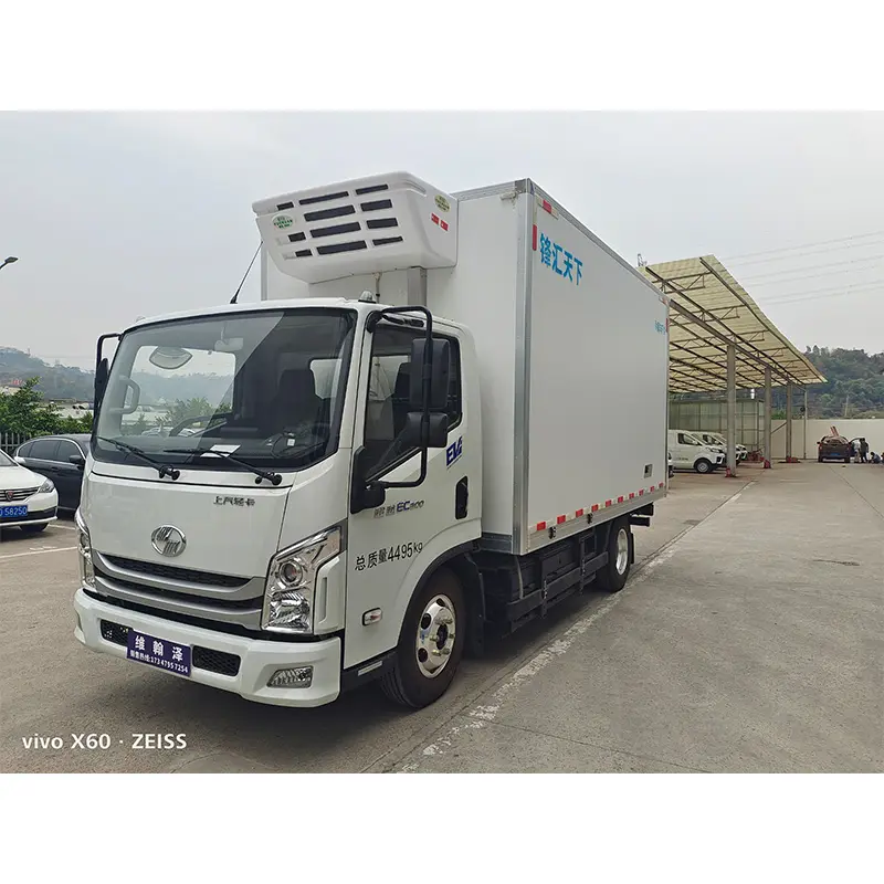 Hot Selling Refrigerated Truck With Large Freezer 76.8KWH Refrigerated Frozen Vehicle Truck Used Car