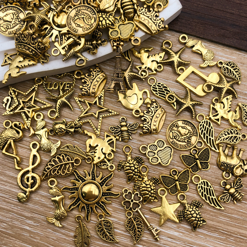 Wholesale Handmade Jewelry Accessory Zinc Alloy Antique Gold Metal Charms Bracelet Necklace Pendant For Jewelry Making