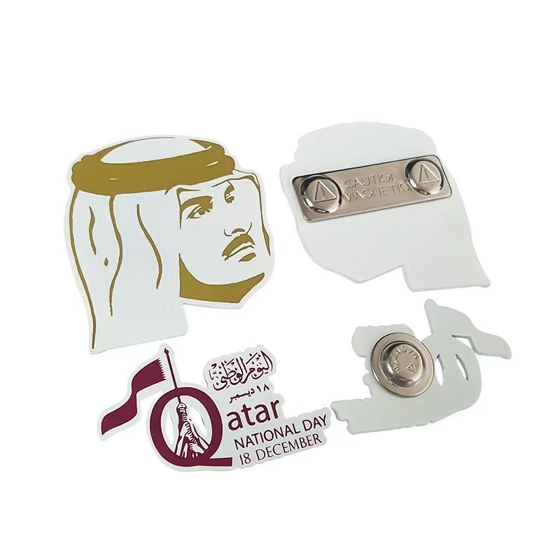 Factory wholesale free custom company logo character name brooch UAE metal badge