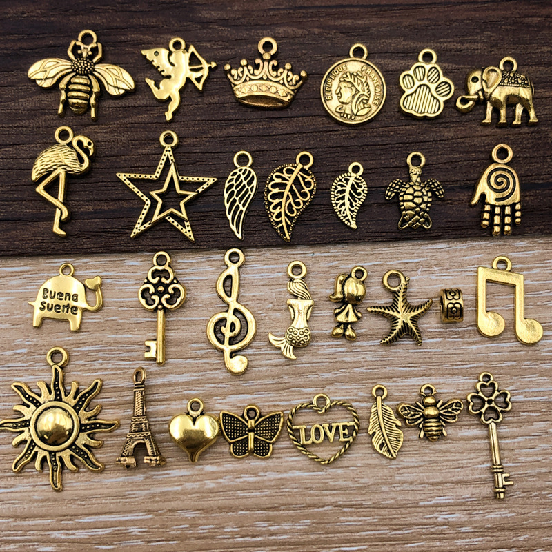 Wholesale Handmade Jewelry Accessory Zinc Alloy Antique Gold Metal Charms Bracelet Necklace Pendant For Jewelry Making