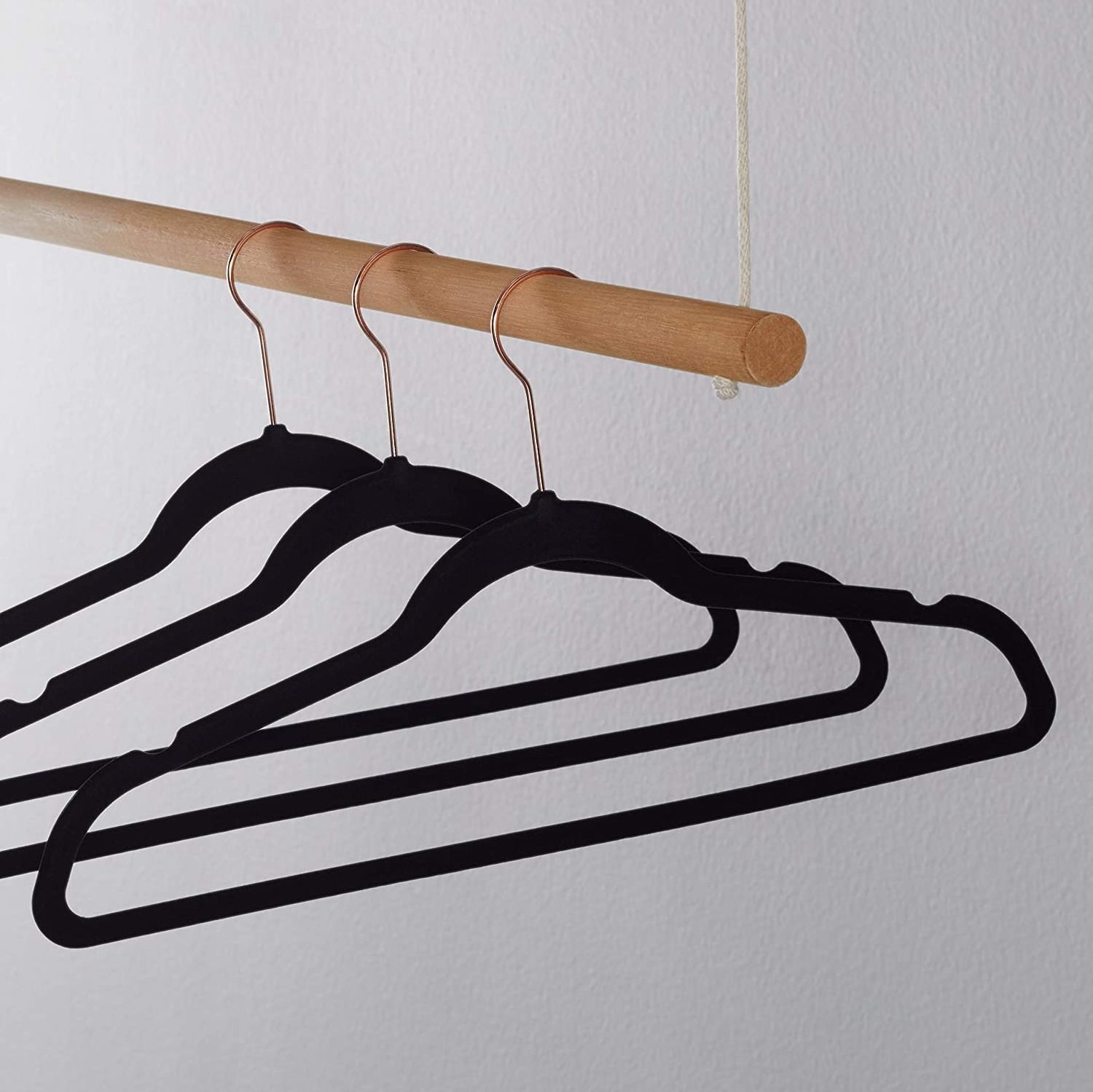 Wholesales customized stainless steel silver color bady clothes disposable lanudry wire clothes hanger for storage rack