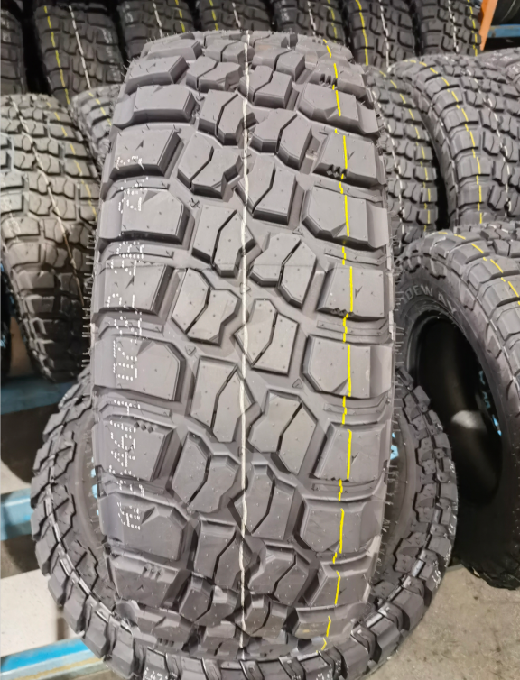 Cheap Wholesale Price Mud Tyres All Terrain MT Tires 285 / 70R17 265 / 70R17 Neumaticos In China