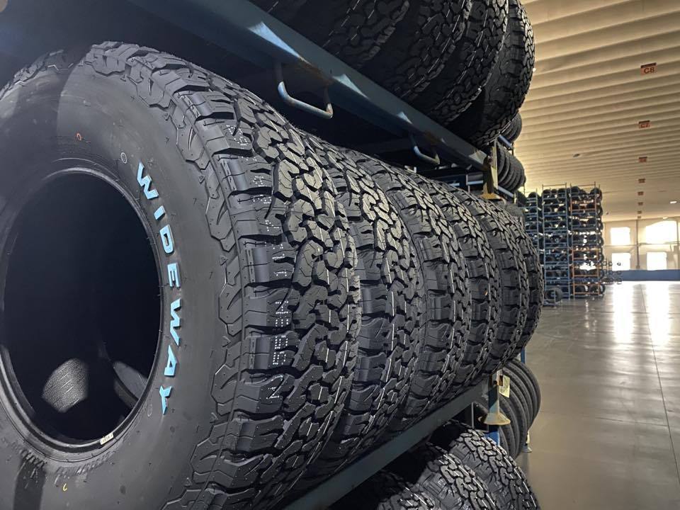 Hot sale AT tire off road 4x4 tyre LT265/60R18 15' 16' 17' 18' 19' 20' 21' 22' inch