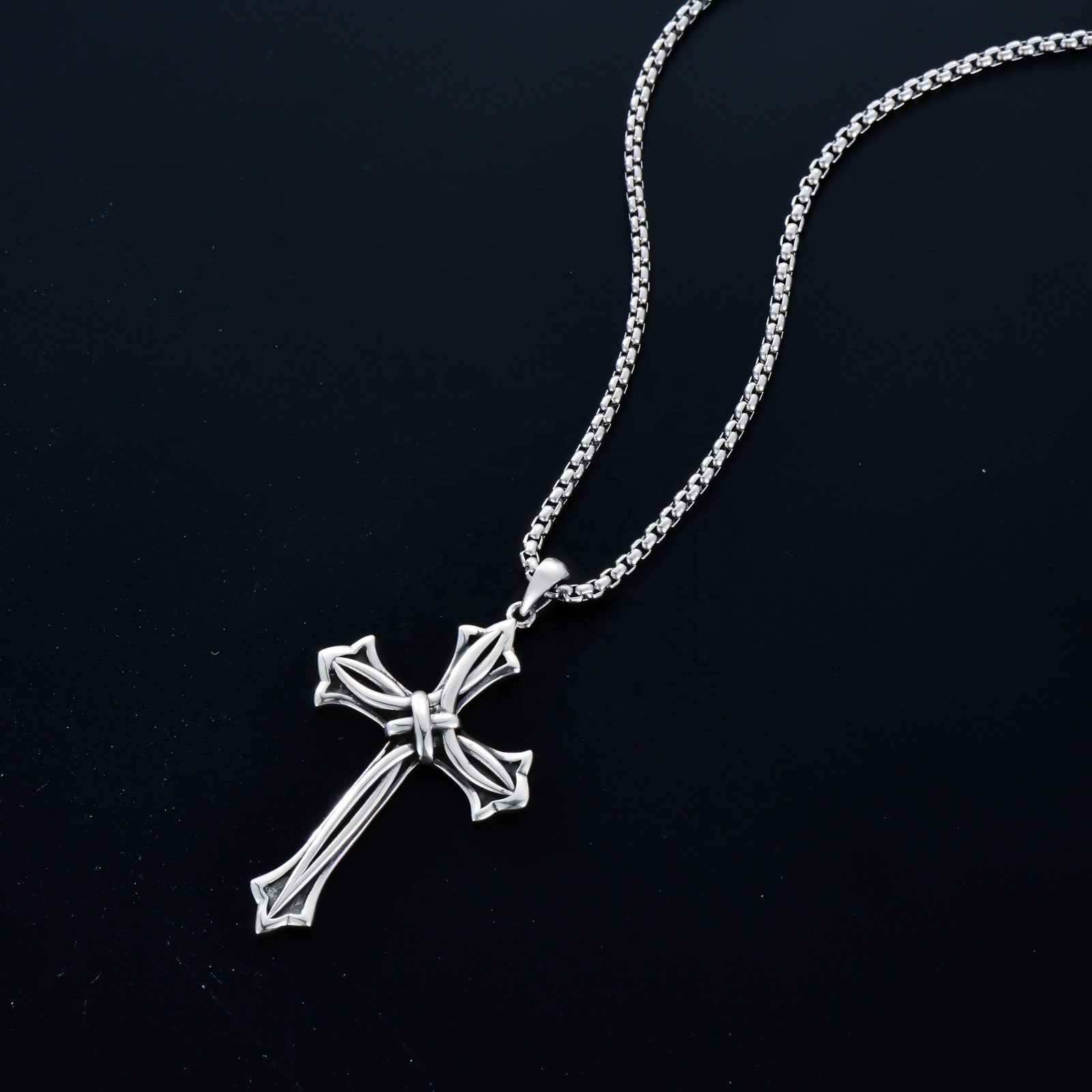 High Quality 925 Silver Vintage Silver Oxide Celtic Knot Cross Pendant Stainless Steel Chain Necklace For Men