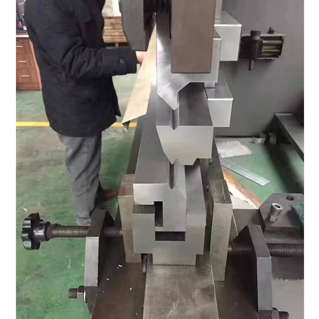 CNC Hydraulic press brake Tooling / Bending Tools Die