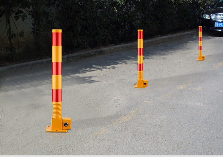 KSB-1028,Yellow Metal Traffic Manual Spring Folding Down Parking Collapsible Bendy Bollard For  Parking Post with Keys