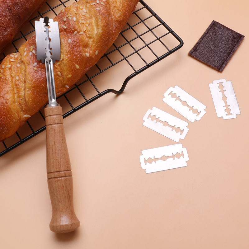 304 Stainless Steel Bread Baking Tools Hand Crafted Bread Lame Dough Scoring Knife with Leather Cover