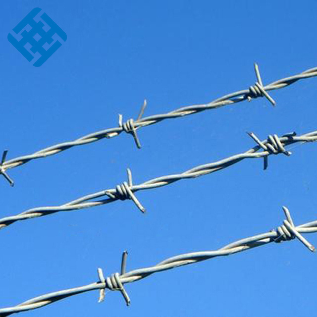 High Tensile Cheap Barb Wire Mesh Fence Roll Farm Galvanized Concertina Barbed Wire For Fencing Philippines