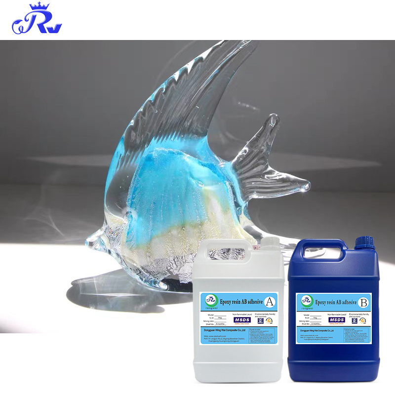 Epoxy AB glue is used to drop glue biological fish