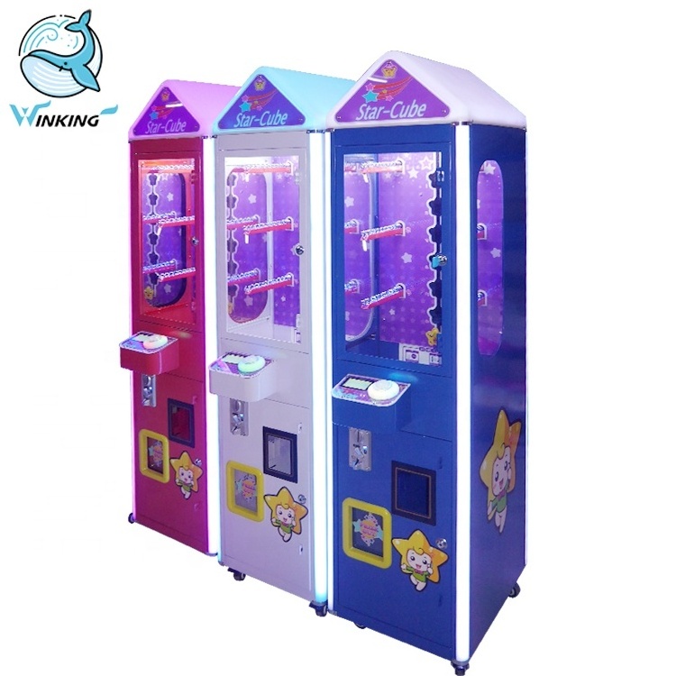 WINKING coin operated push win gift game machine type key master capsule toy vending machine