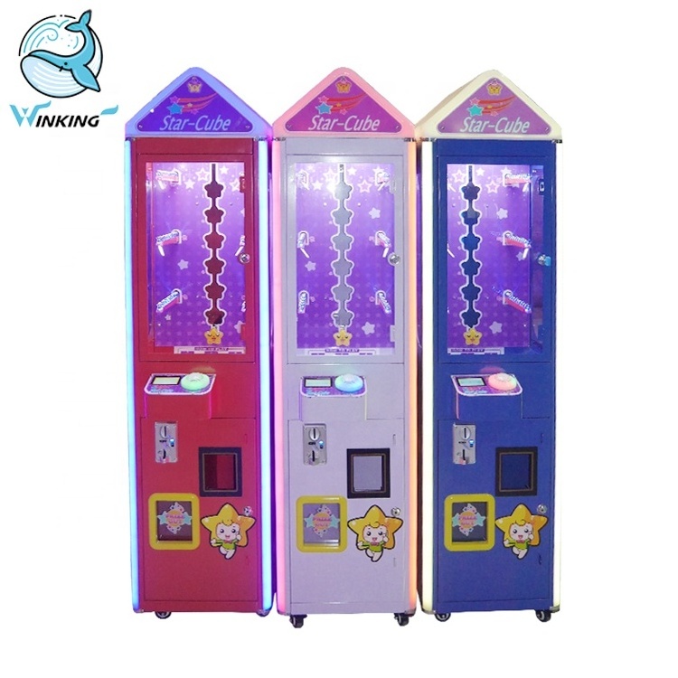 WINKING coin operated push win gift game machine type key master capsule toy vending machine