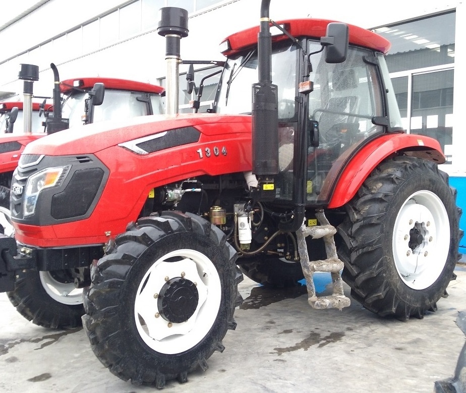 Weifang brand 130hp farm tractor model 1204 wheeled tractor drive with implements for sale