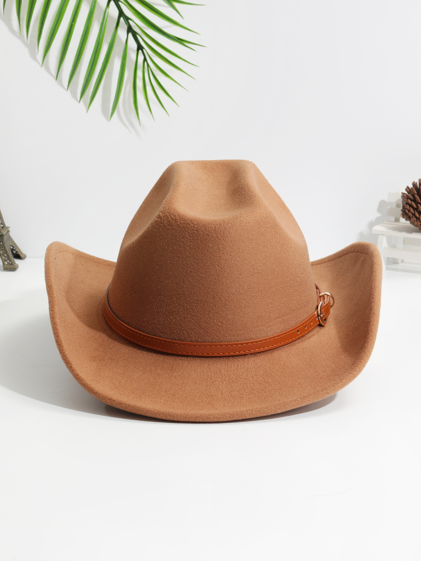 2024 Fashion Cowboy Hat Men And Women Belt Design New Style Plain Felt Hat Cowgirl Hat Outdoor Party Cap