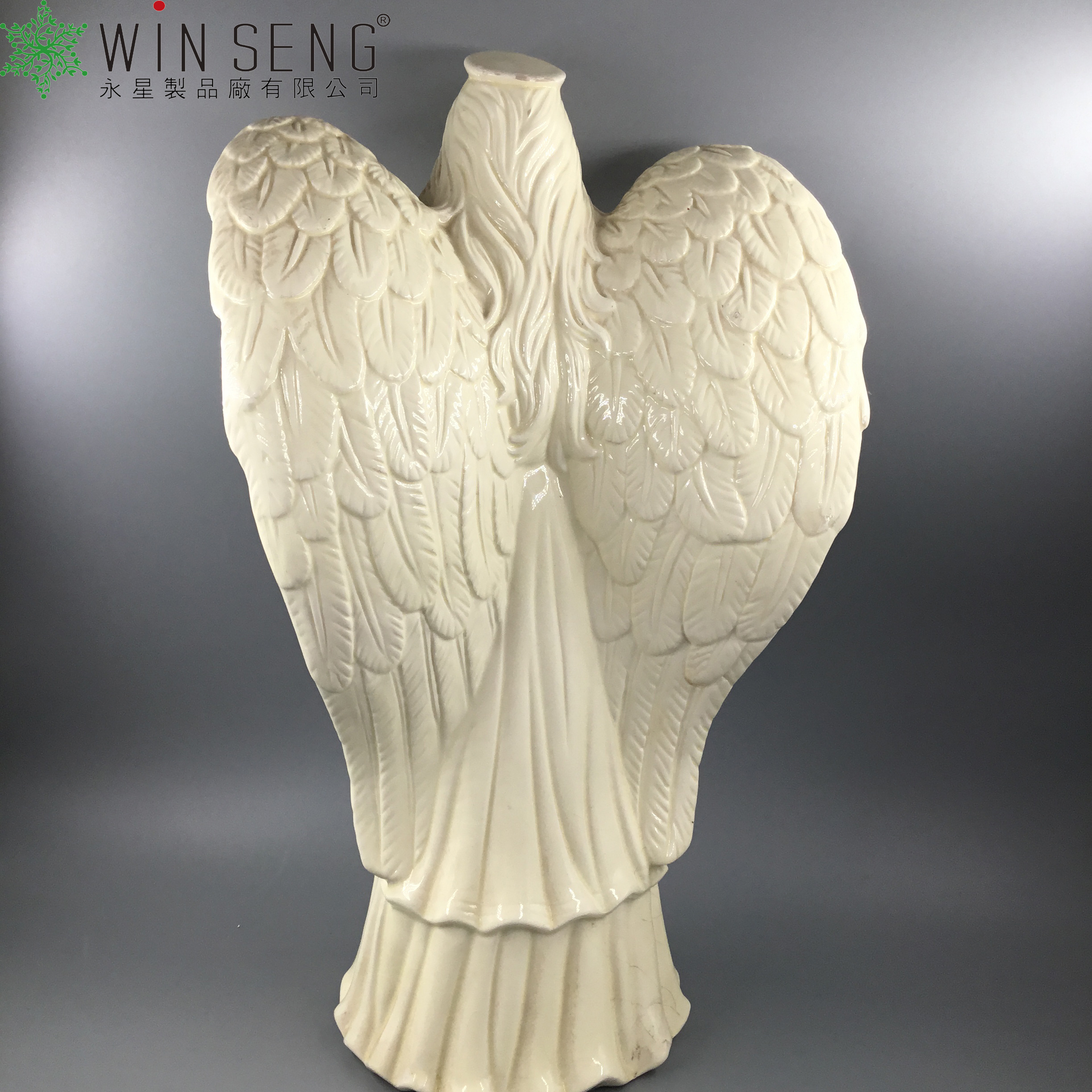 polyresin white angel figure decoration