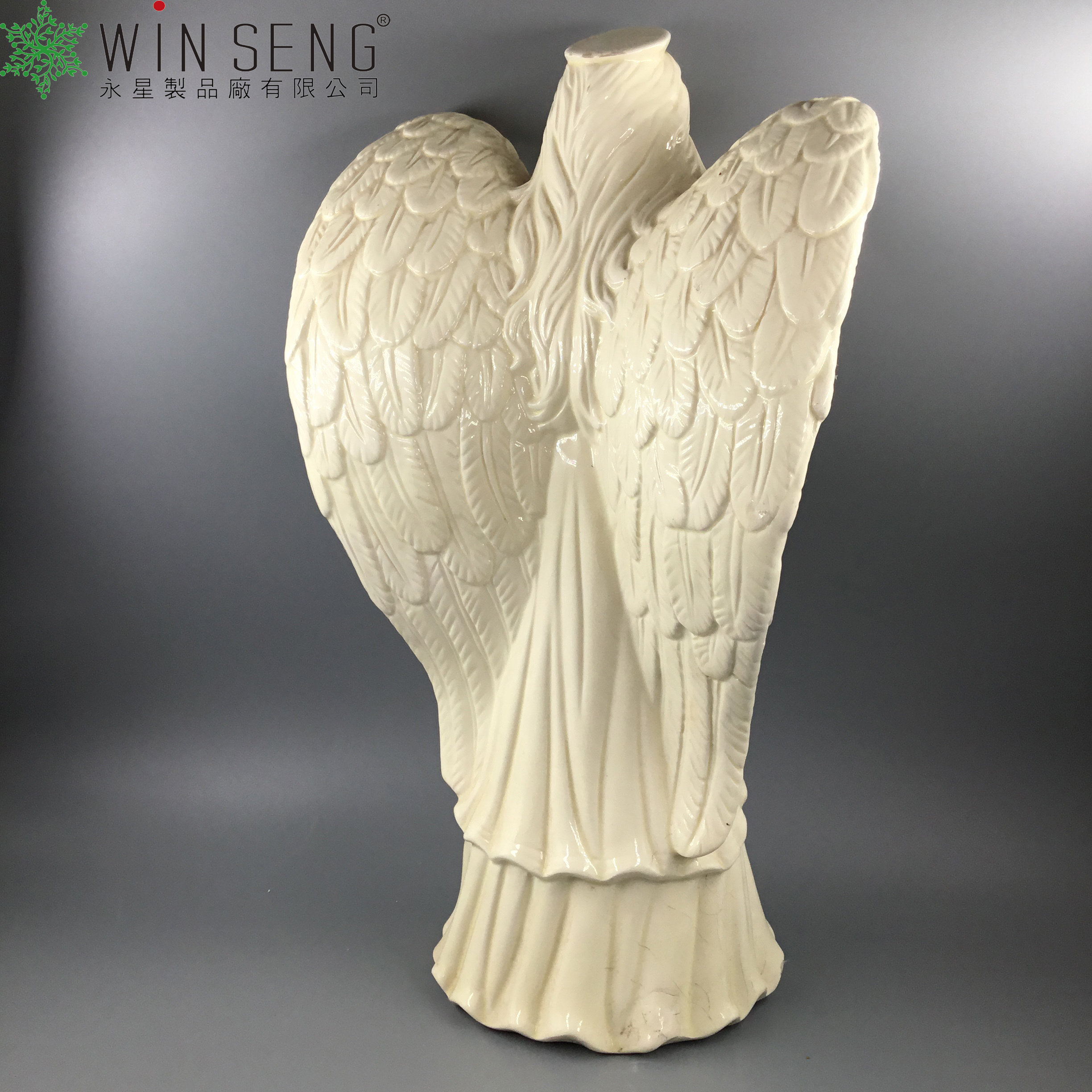 polyresin white angel figure decoration