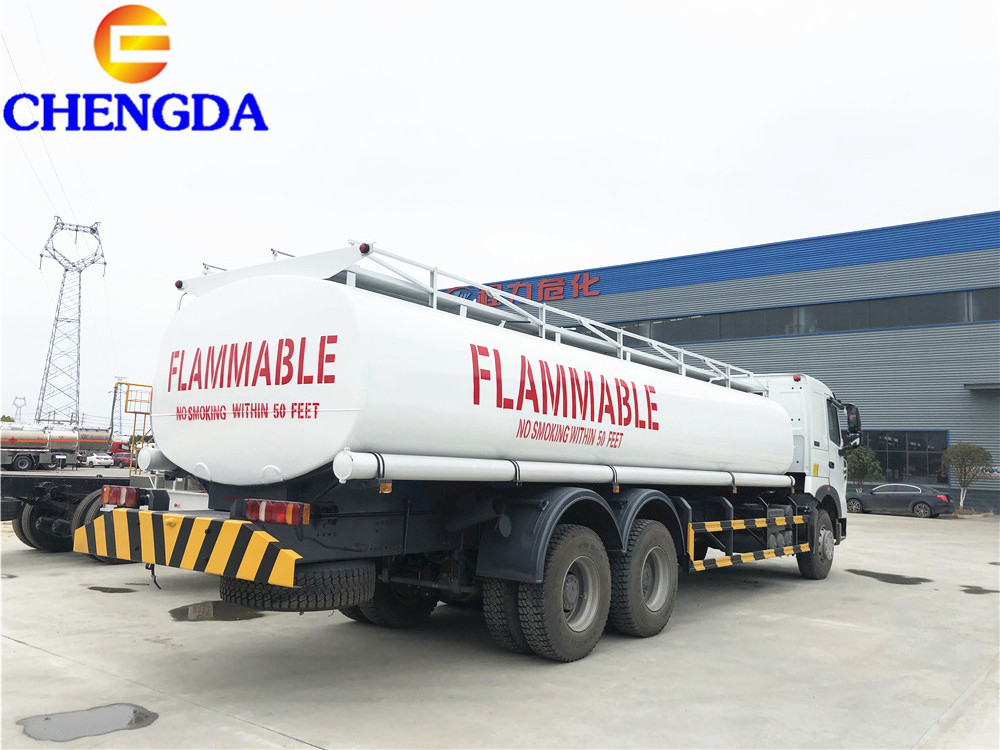 SINOTRUK HOWO 6x4 diesel jet oil 20000L Oil fuel tank truck