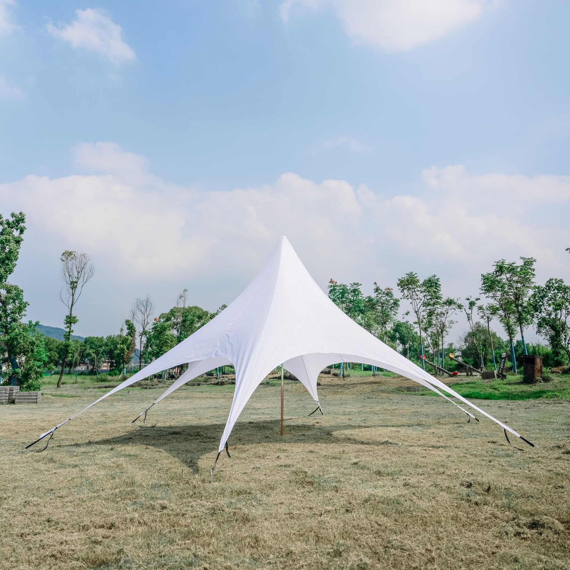 Flex Canopy Shade Beach Cabana Outdoor event Sun Shelter for Camping Fishing Picnics or Backyard Fun stretch tent 10x15m