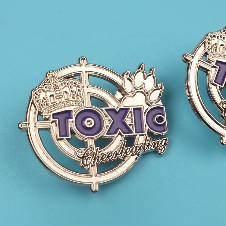 Fashionable Metal Badges Custom Crown Logo Hollowed-out Craft Enamel Printing Safety Pins for Hats