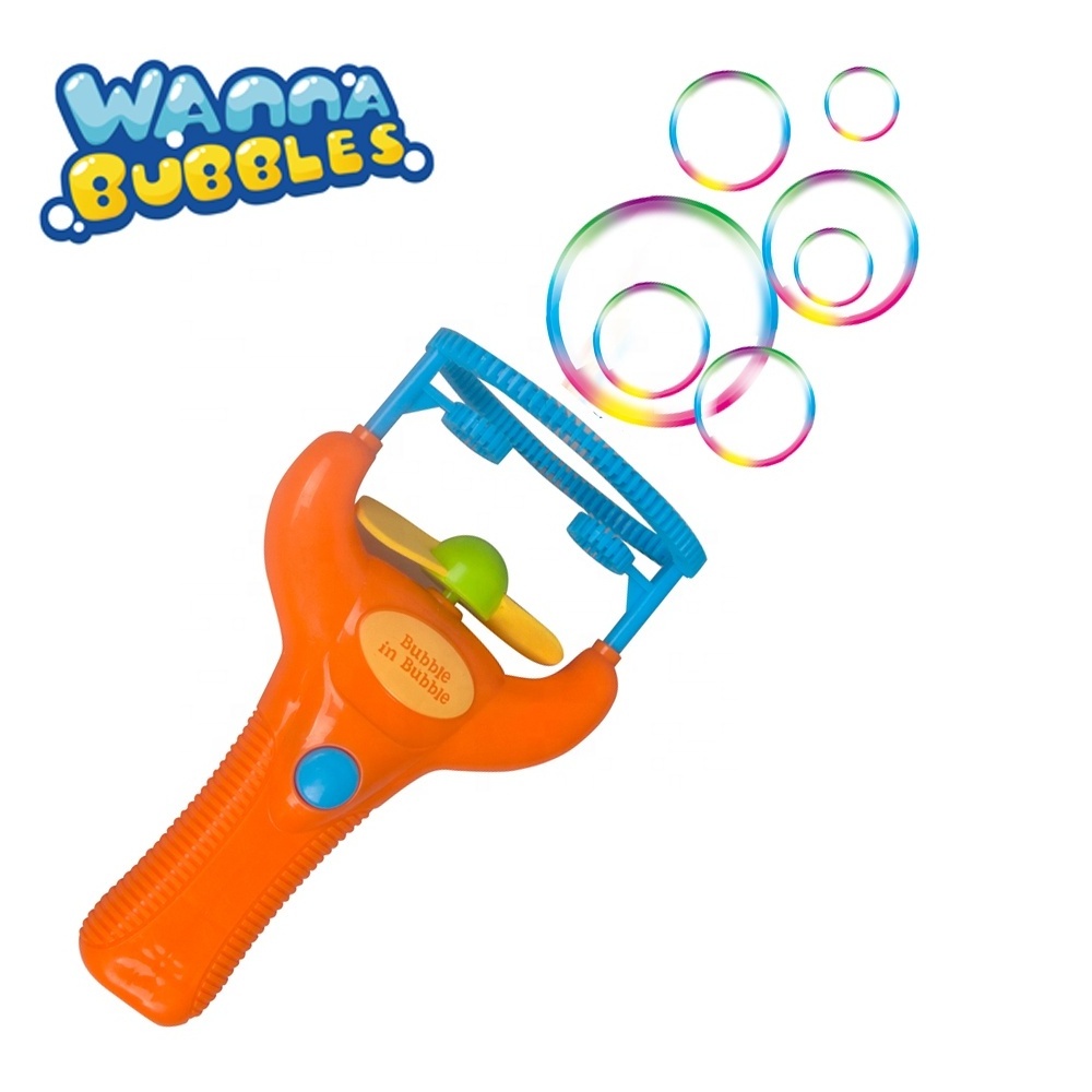 Bubbles in bubble shooter blower toys summer outdoor kids handheld battery operated automatic bubble gun with fan