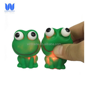 Rubber plastic frog eye pop out led squeeze plastic animal toy