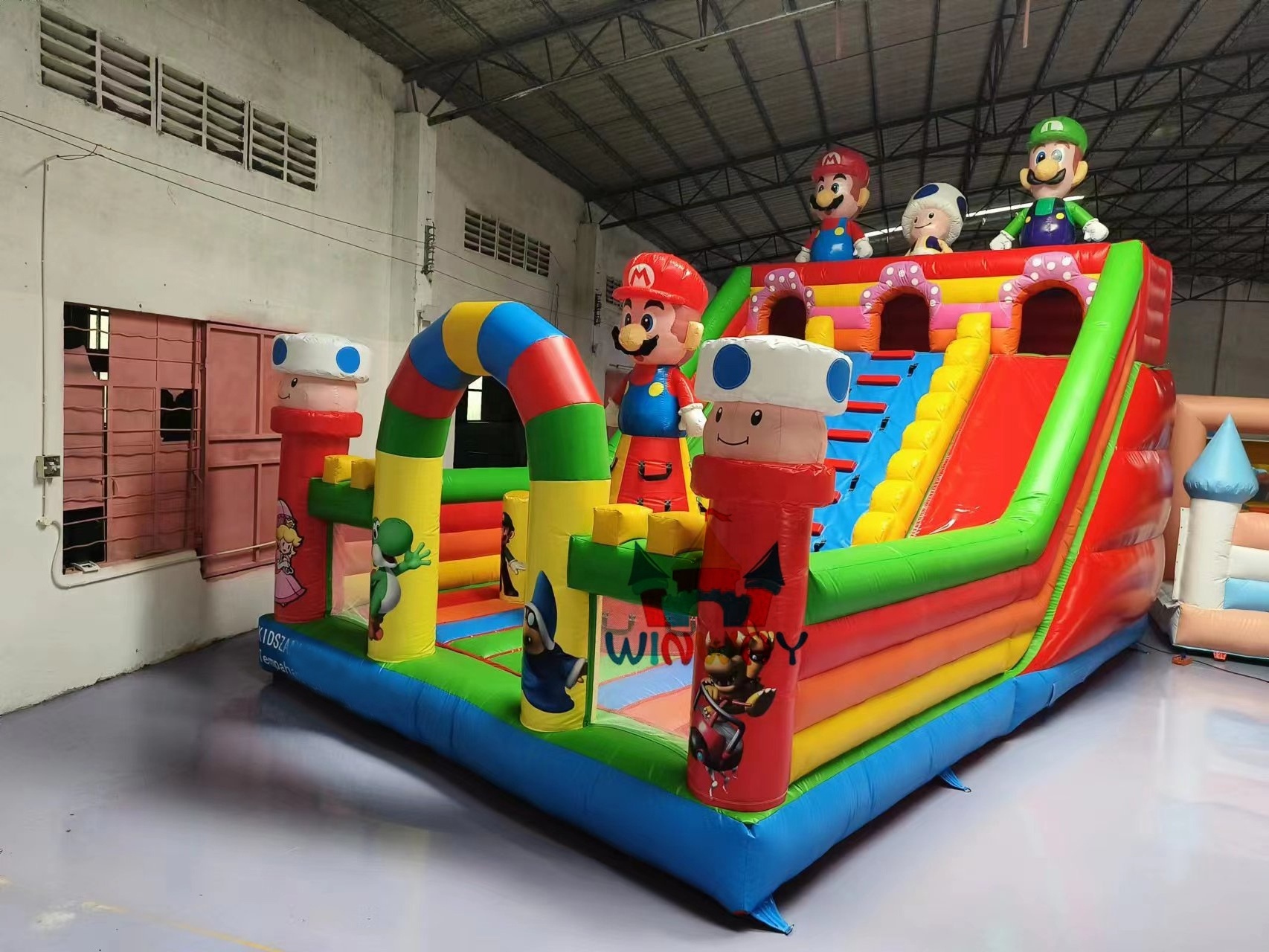 2023 Commercial Grade PVC Christmas Super Mario bros Inflatable Bounce House Combo Jumping Castle for Rental