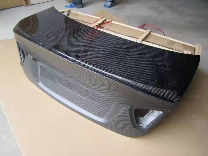 Automotive Parts Rear Trunk Cover For BMW 3 Series E90 Upgrade CSL Style E90 Carbon Fiber Trunk