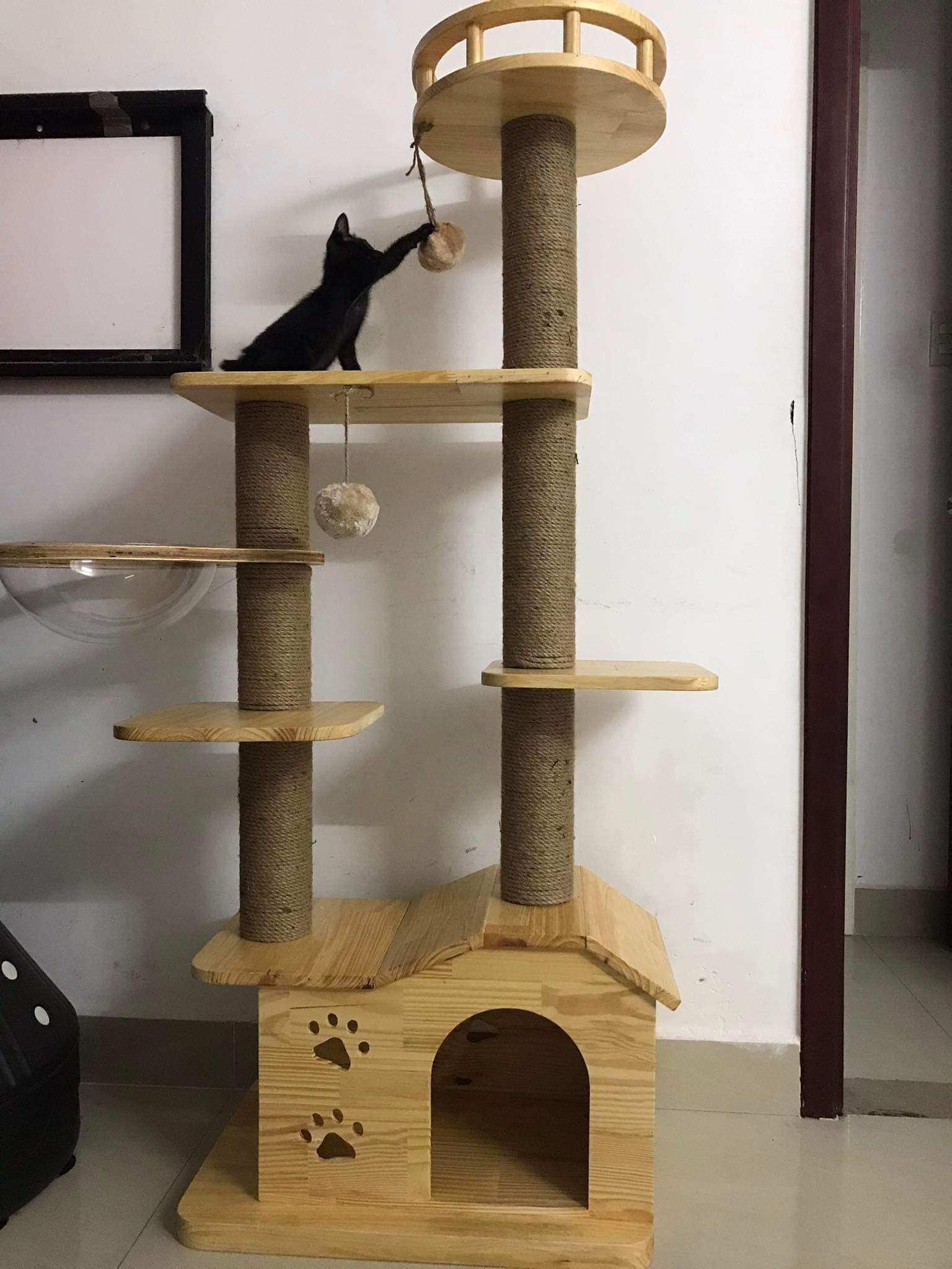 Cat Climbing Frame Tree Real Branch Enchlosure Wooden House Cat Tree With Litter Box Natural Pet Toy Rope Pot