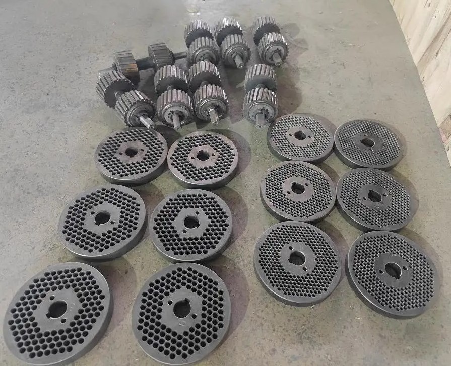 Flat Die and Pellet Mill Spare Parts for Feed Pellet Machinery Particle machine grinding disc matrix