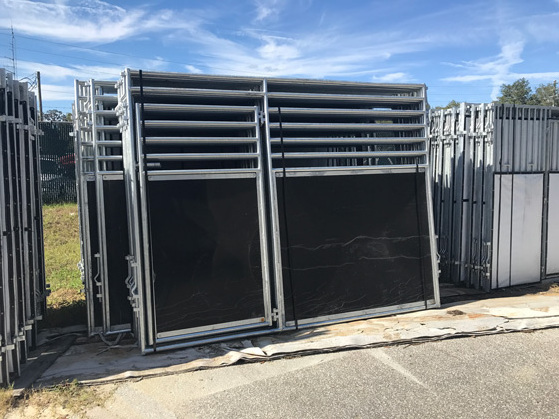 horse box horse stable with split doors