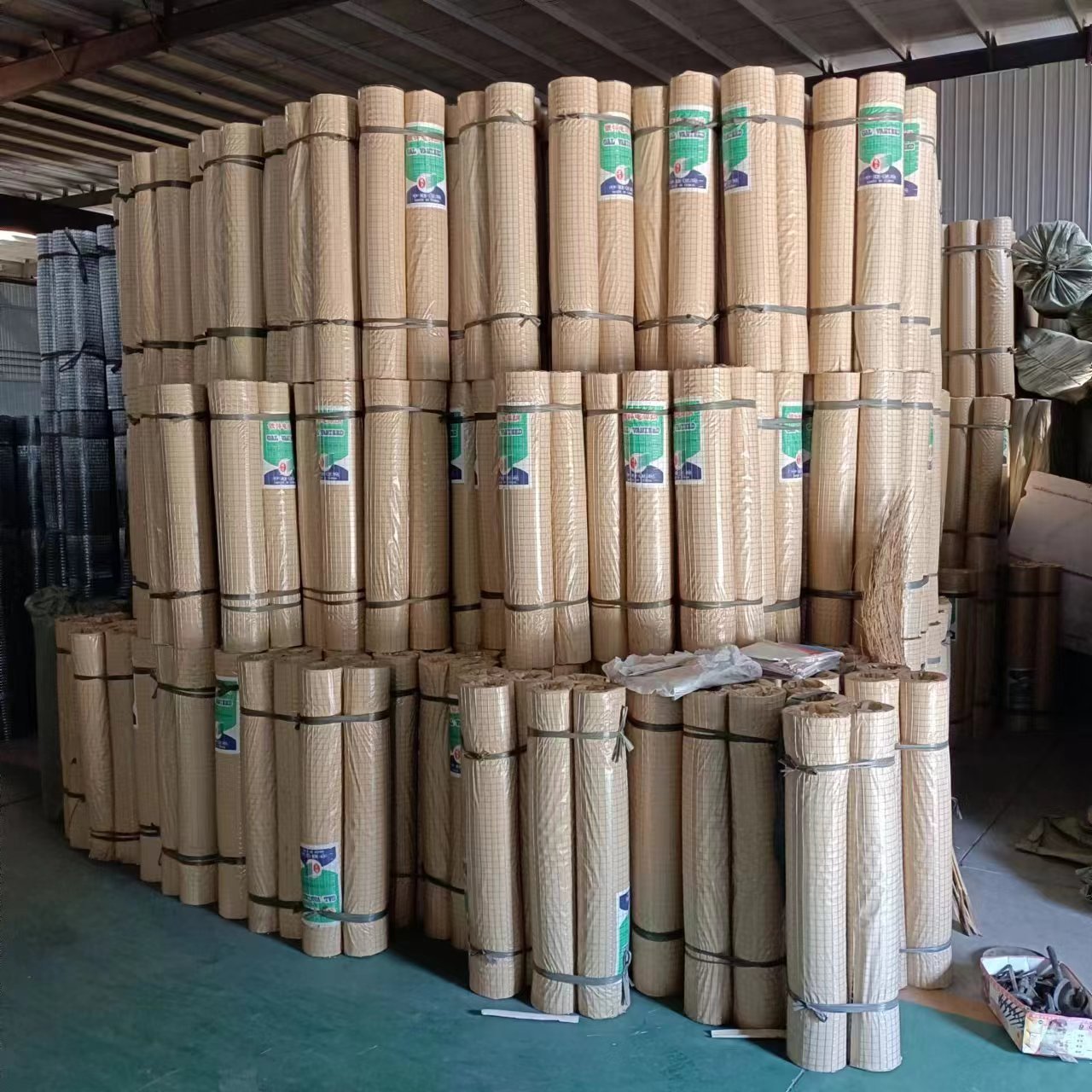 Anping Tailong  galvanized wire mesh wire fence roll