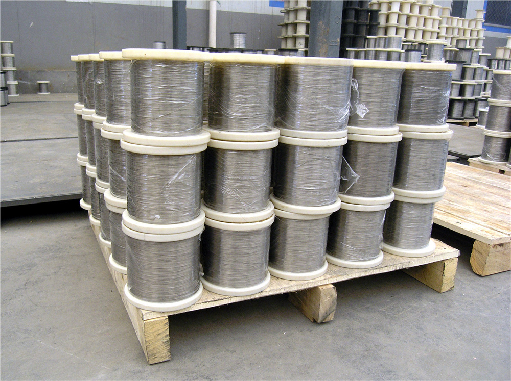 Galvanized Iron Wire Hot Selling 9 Gague Binding Wire Low Carbon Steel Q195 Galvanized Wire Price Per Ton BWG 8 # -- BWG 36 #