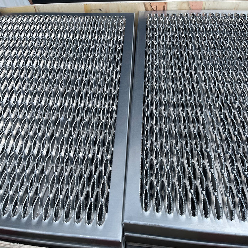 Metal Stamping Anti Slip Anti-skid Perforated Steel Metal Aluminum Plank Sheet Raised Floor Grating Price For Sale