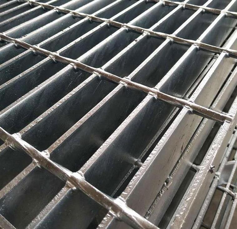 Hot dipped galvanized 5mm 6mm heavy metal grating I bar/serrated outdoor floor grating building steel structure