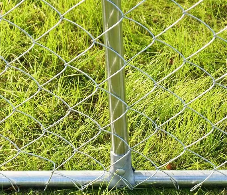 Perfect in workmanship 3.0mm Wire Diameter 100 Ft Roll Chain Link Fence Galvanized Chain Link Fence