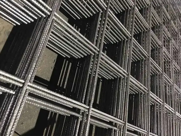 Hot Sale High Quality Stainless Steel Iron Rebar Welded Galvanized Wire Mesh Fence Panels