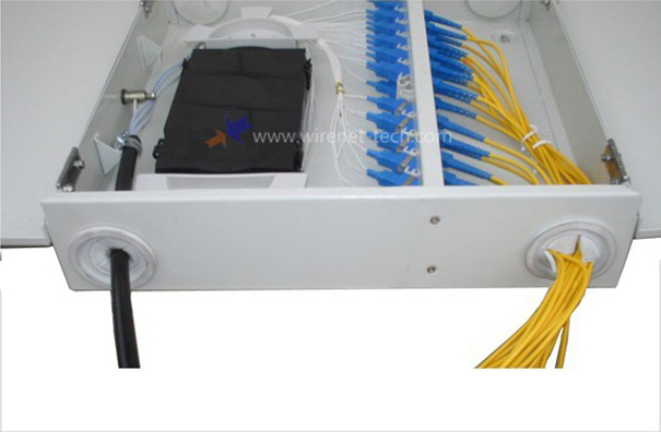 19 inch indoor 24 port core fibre distribution box fiber optic wall mount patch panel with SC adapter