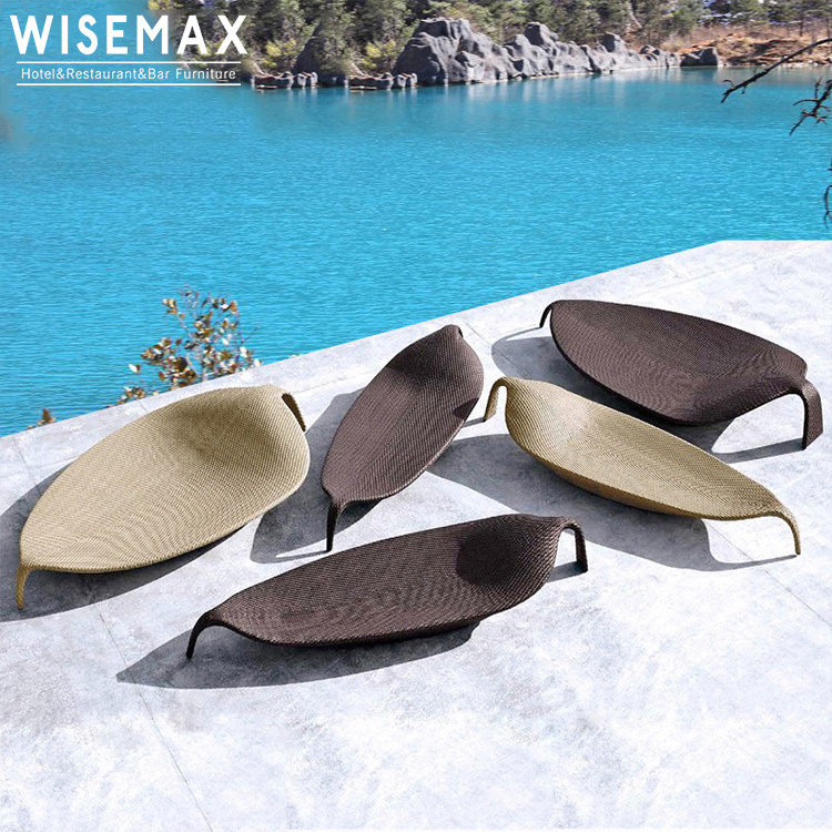 WISEMAX FURNITURE Modern Aluminum Leaf Shape Outdoor Sun Lounger Swimming Pool Weaving Rattan Outdoor Lounge Chair For Sale