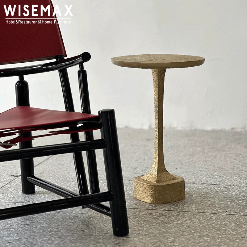 WISEMAX FURNITURE Light Luxury Brass Coffee Table Modern Living Room Furniture Minimalist Nail Shape Metal Side Table For Home