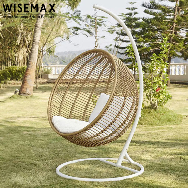 WISEMAX FURNITURE Hot selling indoor and outdoor PE rattan hanging swing chair patio balcony metal base swing