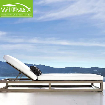 WISEMAX FURNITURE Luxury all weather natural sun deck outdoor furniture teak wood waterproof fabric chaise lounge for poolside