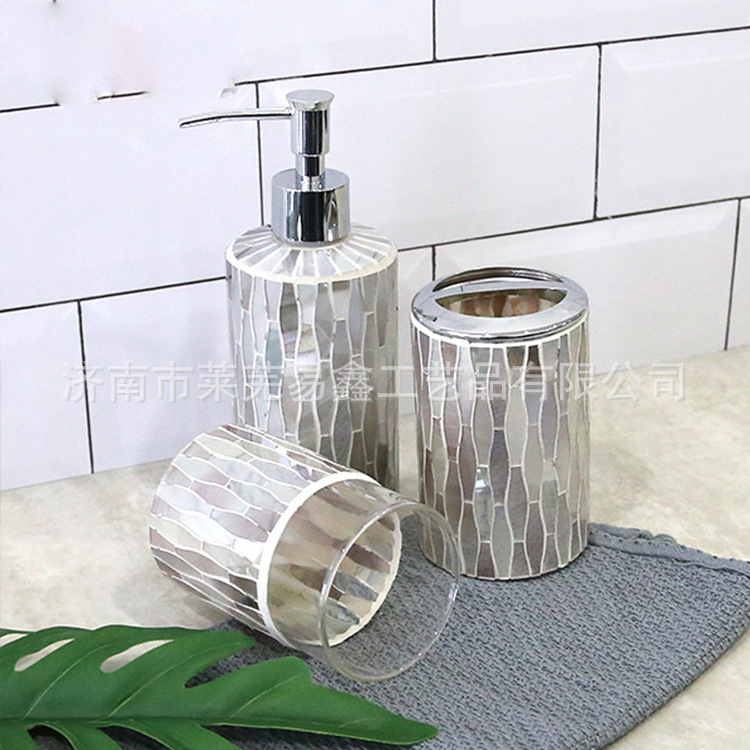 BS41 hot selling New gadgets 3 Piece Housewares Glass Mosaic Bathroom Accessory Set for Hotel Home Restaurant Bathroom