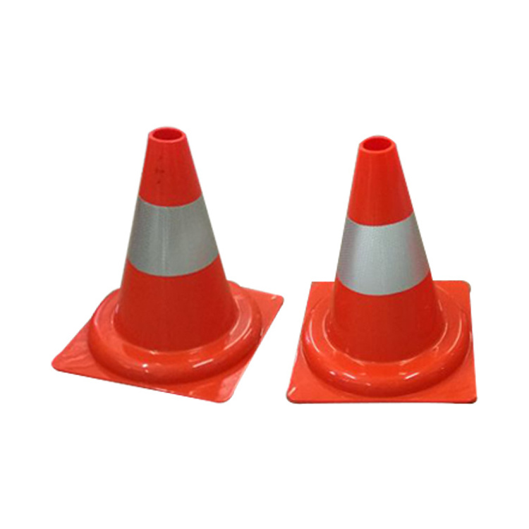 Manufacture Top Sale 70 cm Road Cone Flexible PVC Safety Used Traffic Cone supplier