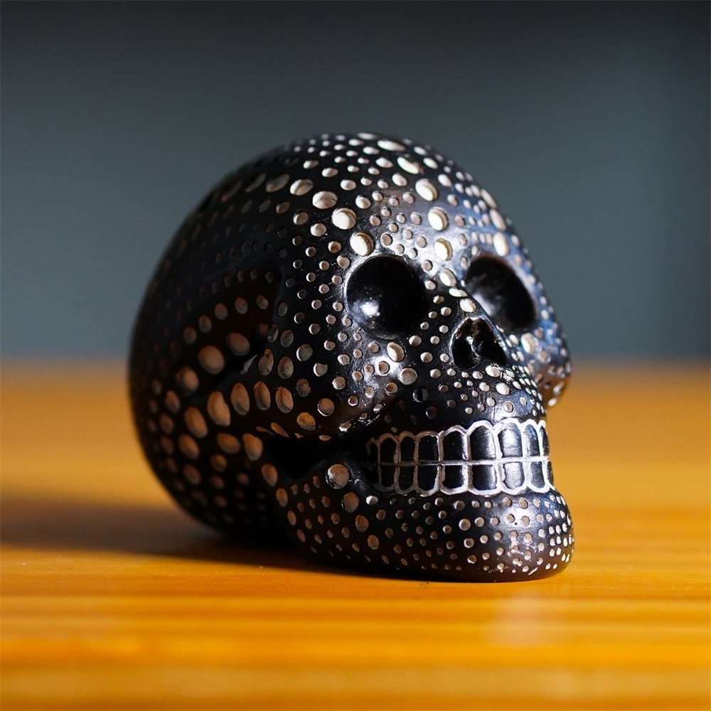 Witt Creative Polka Dot Skull Decoration Halloween Horror skull statue office desktop decoration