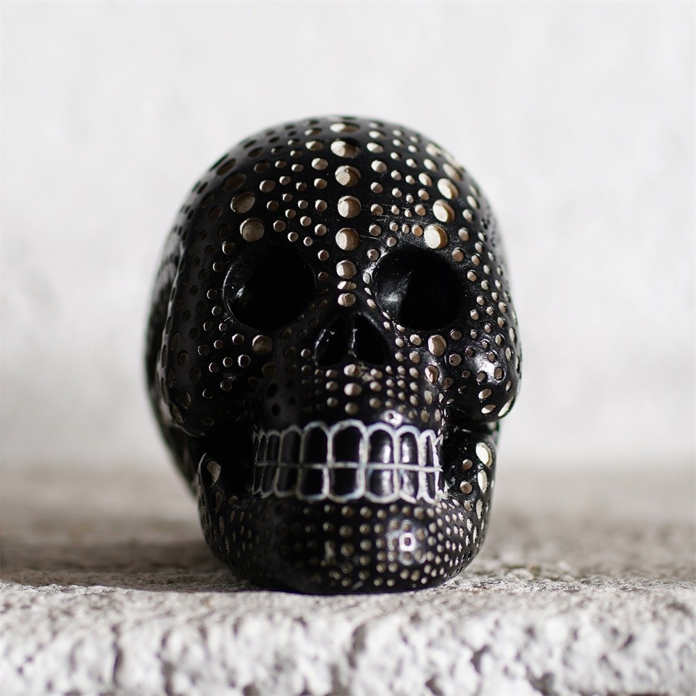 Witt Creative Polka Dot Skull Decoration Halloween Horror skull statue office desktop decoration