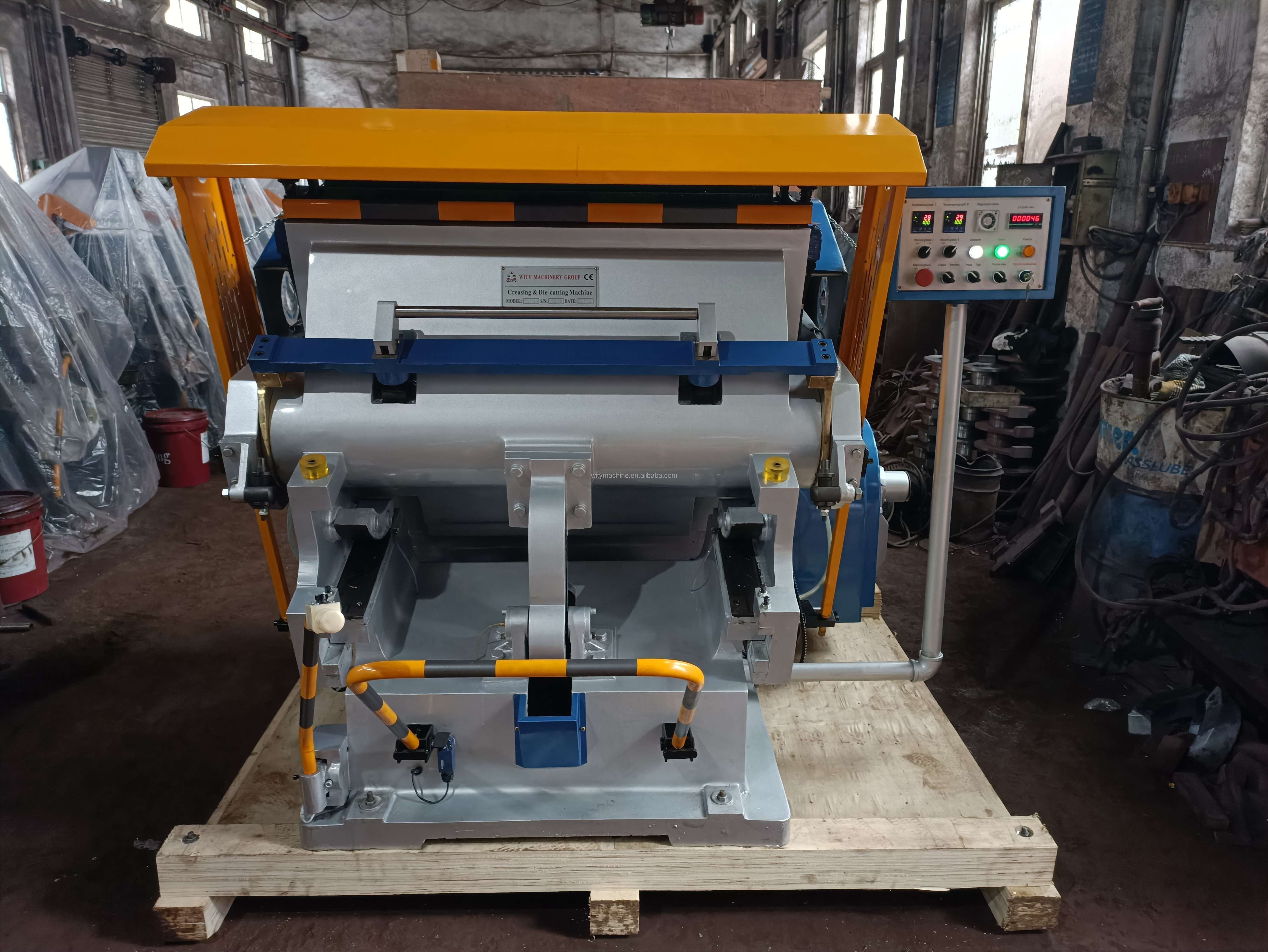 ML1100 Manual Creasing and Die Cutting Machine