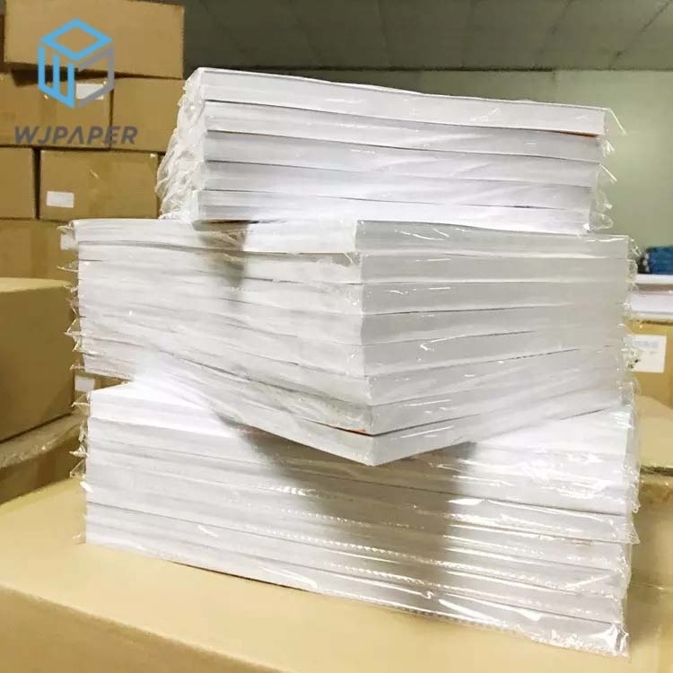 High Quality Glossy cardboard 150grs 170grs 200grs 250grs Coated FBB SBS Paper White Couche Paper C2S Matt Paper