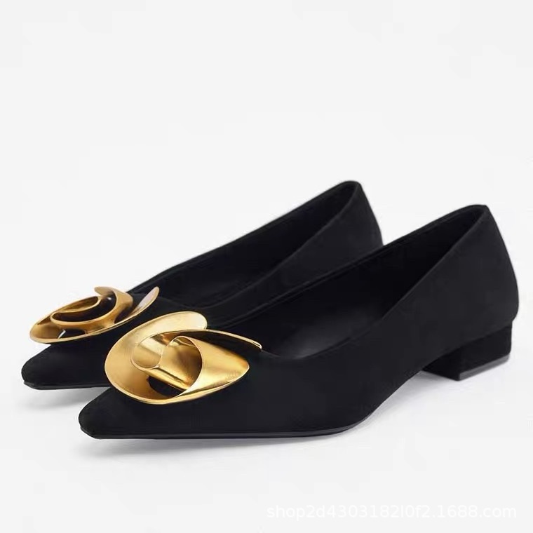 Summer new arrival fashion sexy solid color metal flower thick heel high heels outdoor elegant plus size sandals women pumps