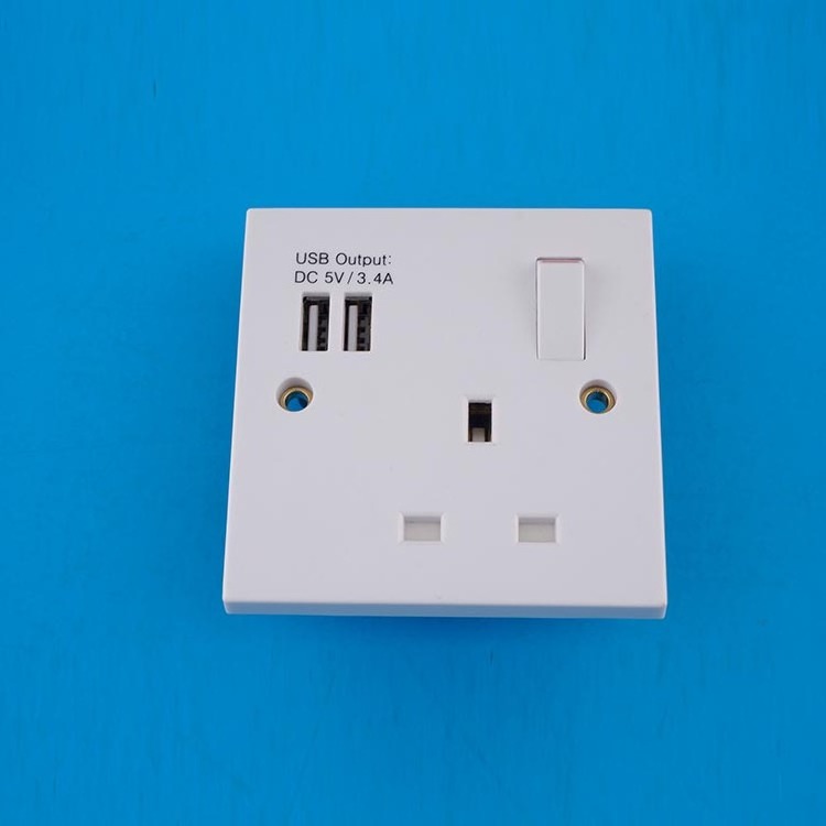 WK BS UK 13A 1 gang switched USB wall outlet universal multi socket