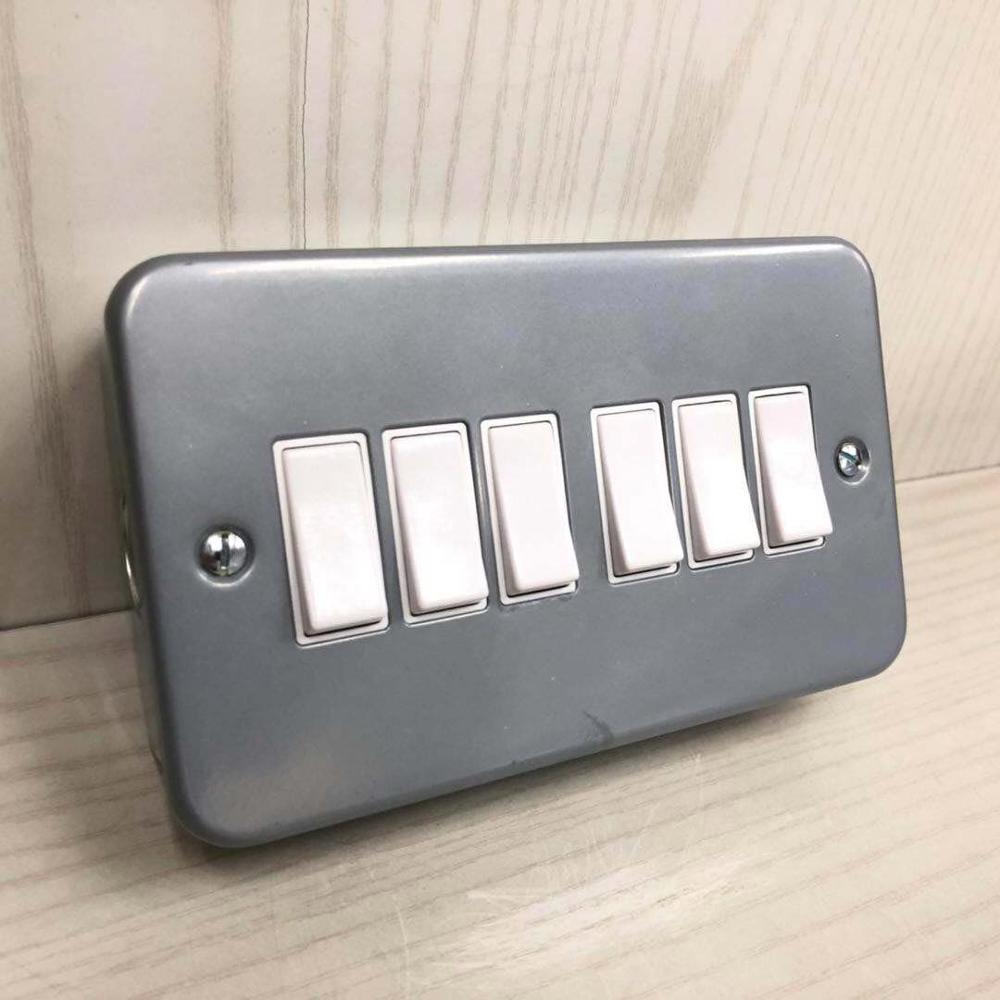 WK 10AX 6 Gang 2 Way Metal Clad Light Switch Plate Socket with Box